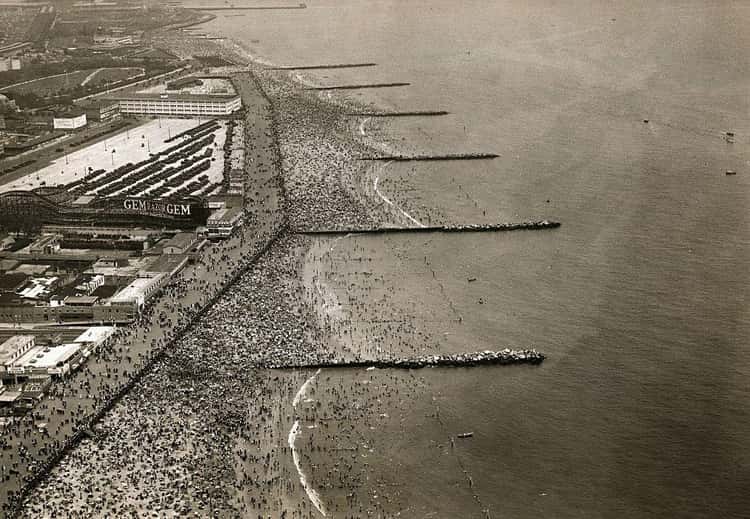 aerial-view-coney-island-4-july-1920